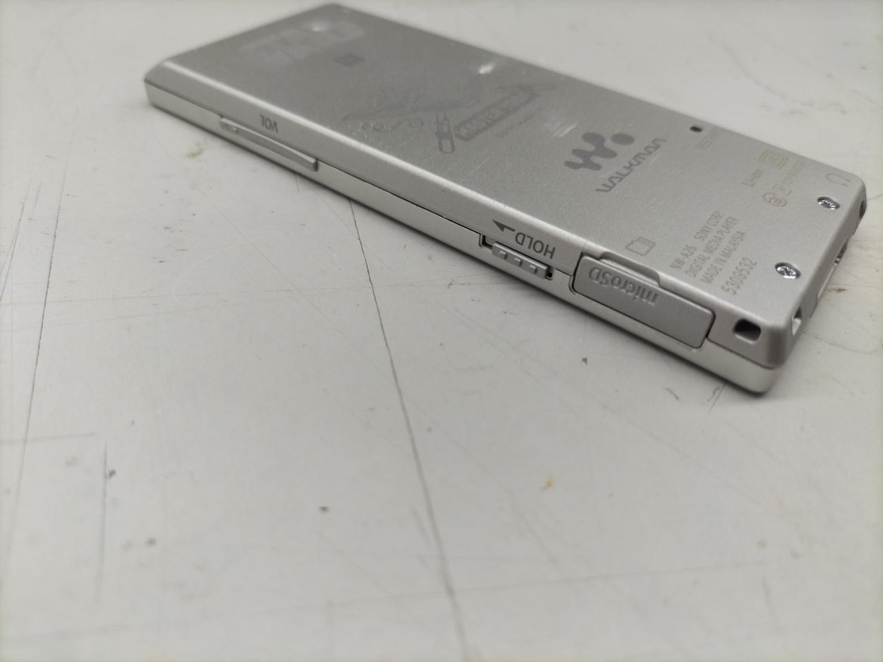 バッテリー良好】ソニー ウォークマン NW-A26 白銀 バッテリー良好