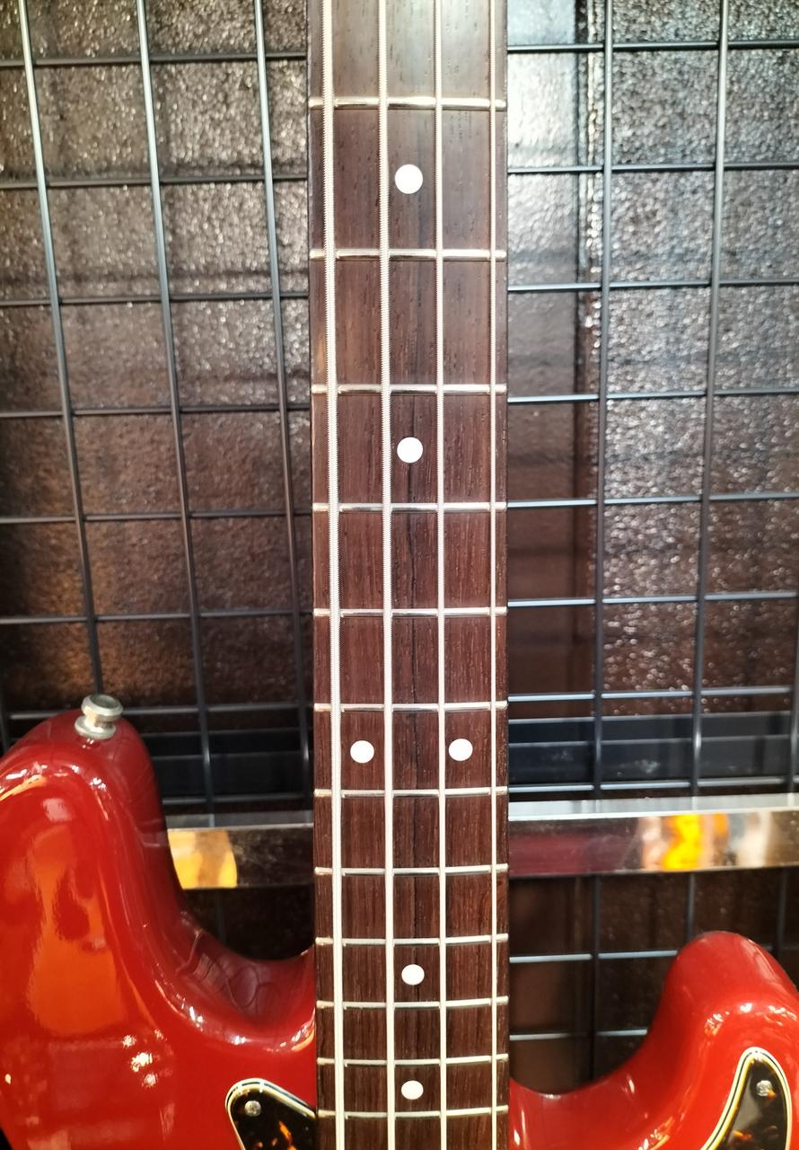 【sonic】ムスタングタイプボディーのエレキベース Mustang Bass – Fender
