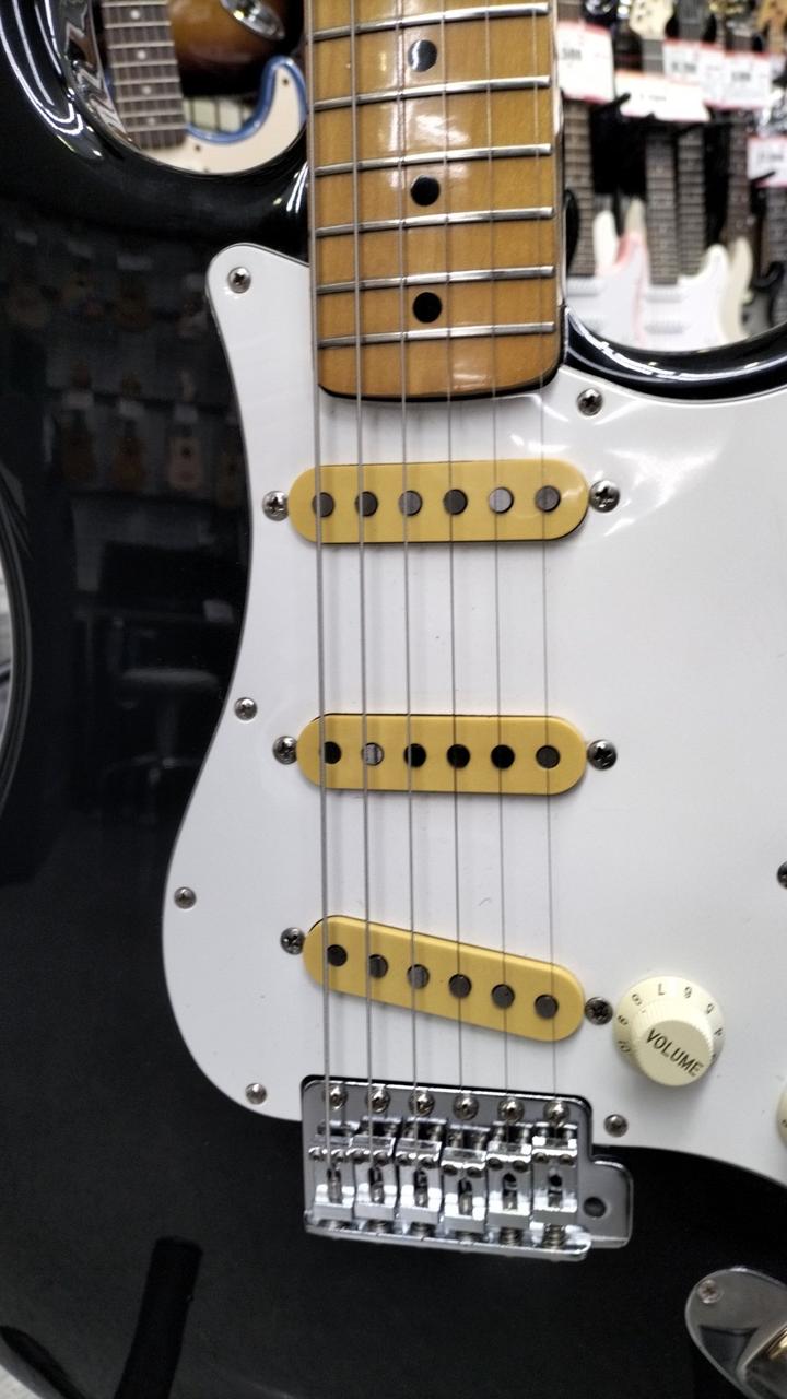 Fender Japan 2011 ストラトキャスター ほぼ未使用 Fender Japan 夢の上位機種