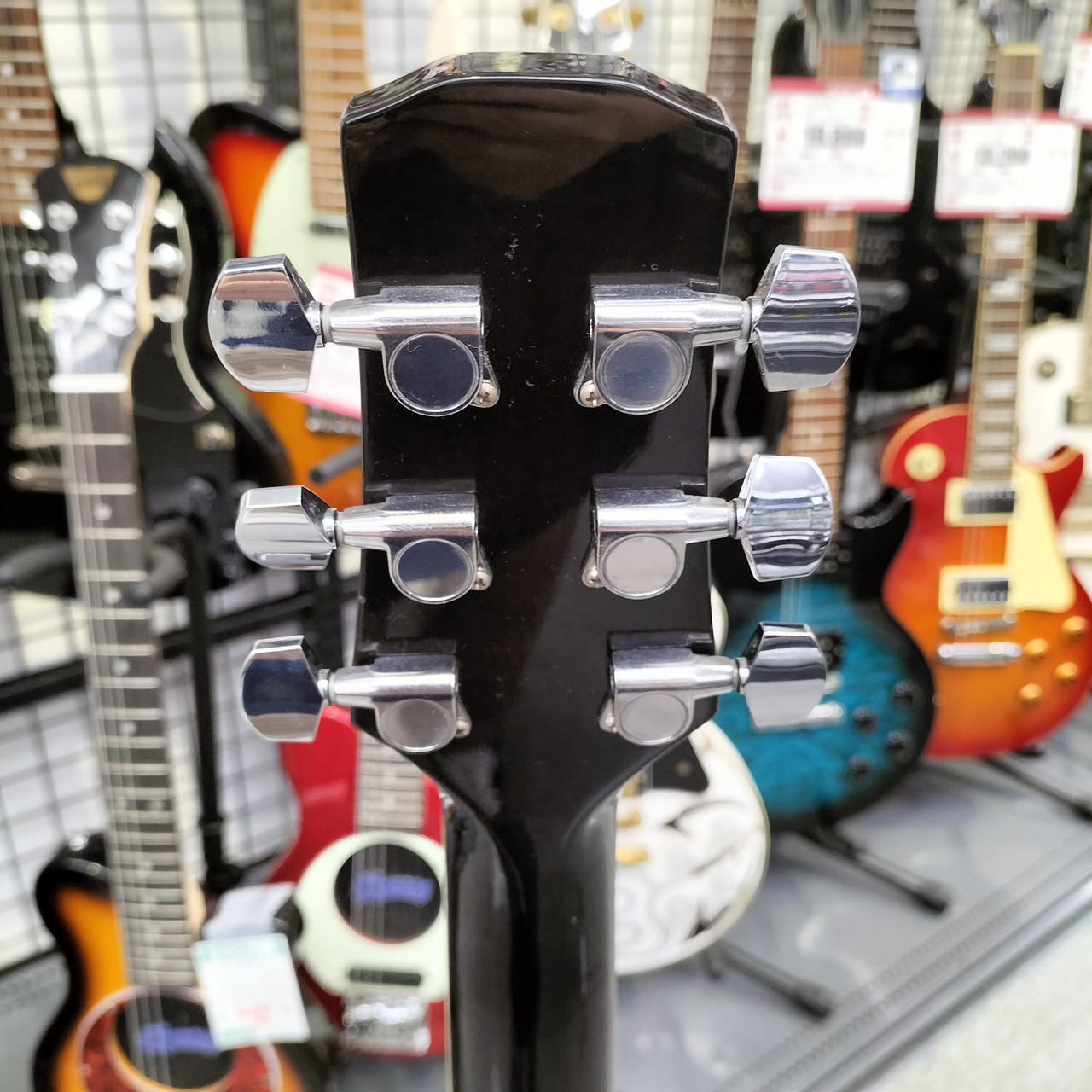▽ Morris エレアコギター ESZ ハードケース付き ▽ Morris エレアコギター ESZ ハードケース付き モーリス