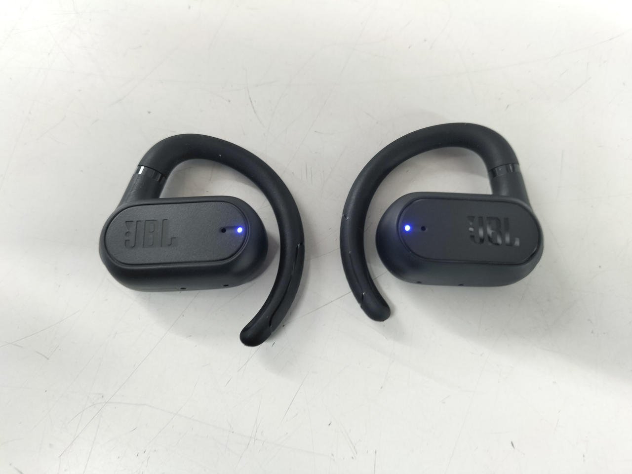 未使用　JBL オープンワイヤレスイヤホン／ブラック Amazon.co.jp: JBL SOUNDGEAR SENSE 完全ワイヤレスイヤホン