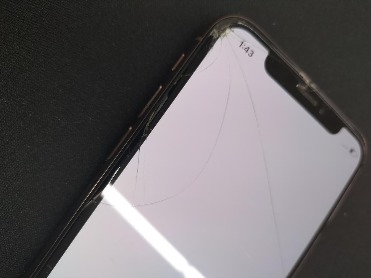iPhone - 【専用】⚠️ジャンク品（両面割れ）iPhoneX 256GB Softbank SIMフリー】ジャンク iPhoneX 64gb 画面 背面 割れ