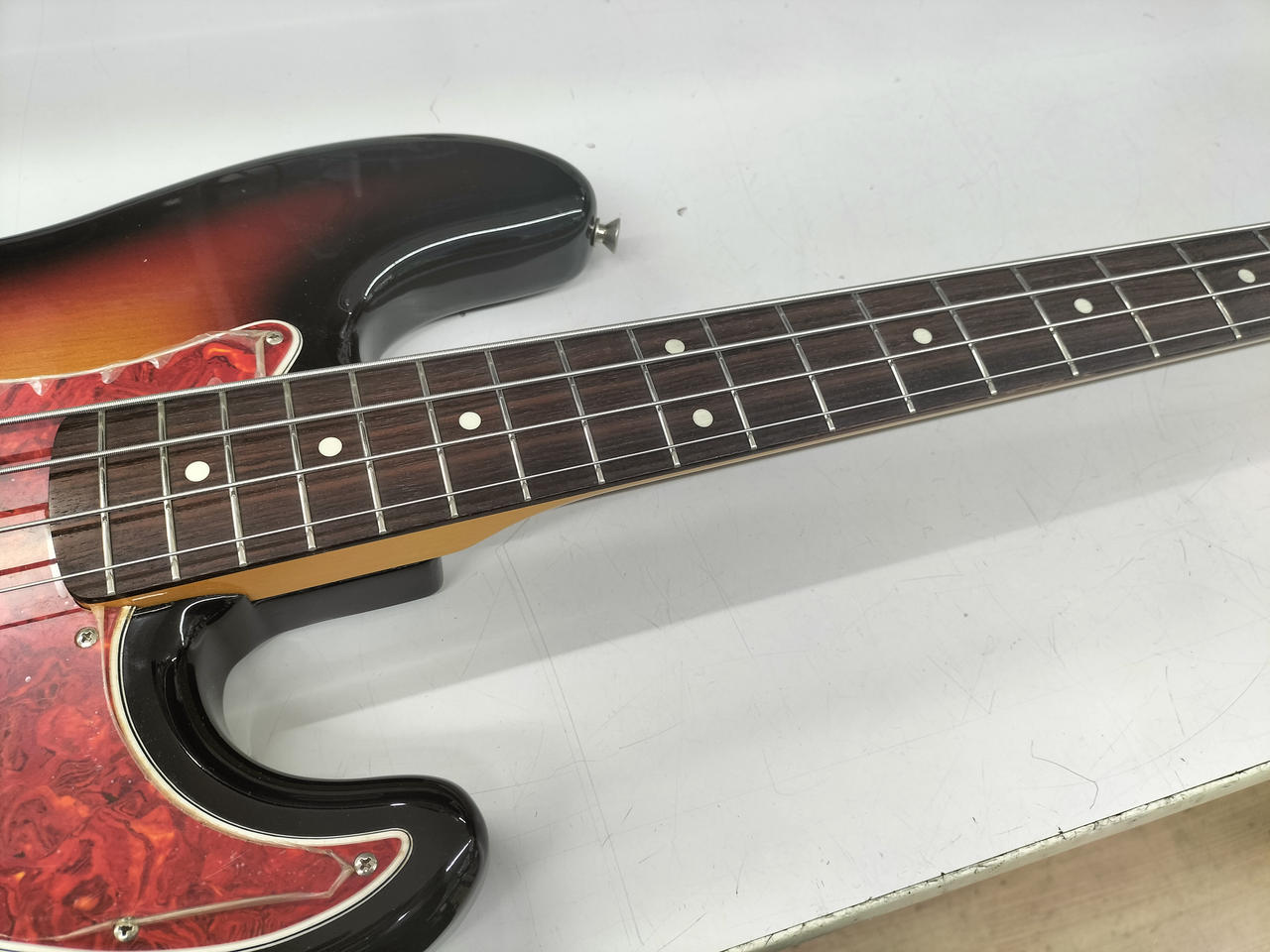 FENDER JAPAN 型番：PB62-70US 3TS エレキベース