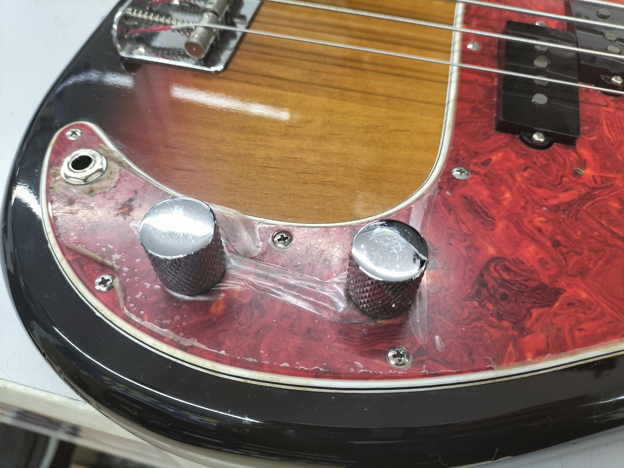 FENDER JAPAN 型番：PB62-70US 3TS エレキベース