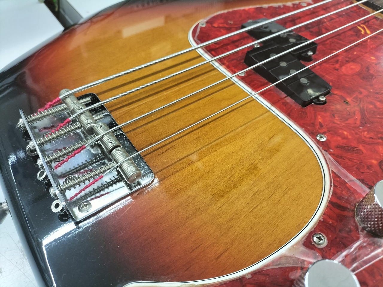 FENDER JAPAN 型番：PB62-70US 3TS エレキベース