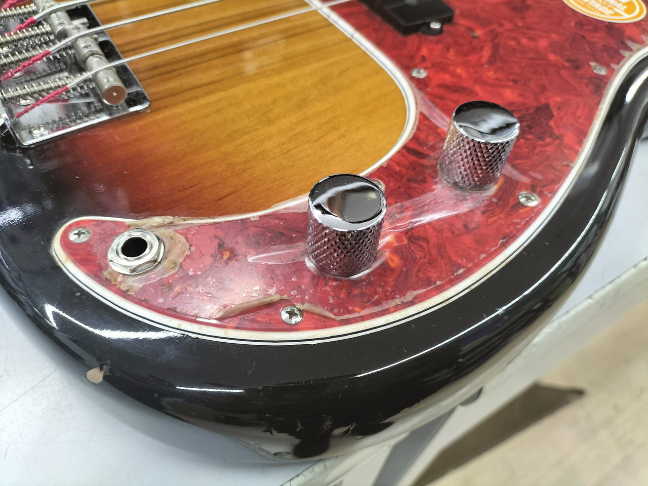 FENDER JAPAN 型番：PB62-70US 3TS エレキベース
