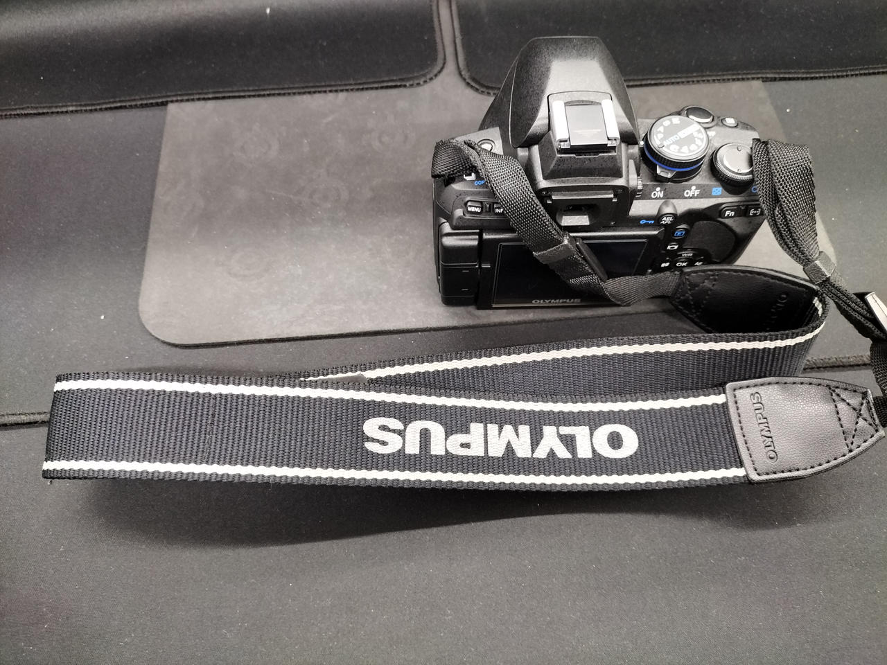 オリンパス(OLYMPUS)|E-620 ダブルズームキット|HARDOFFオフモール