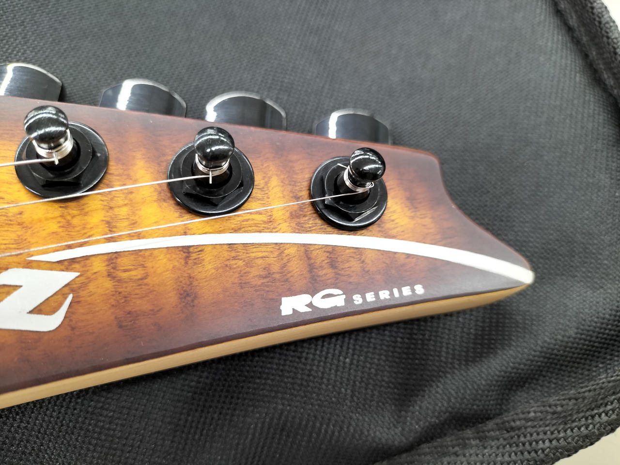 希少 極美品 Ibanez アイバニーズ RGT42DX エレキギター 希少 極美品 Ibanez アイバニーズ RGT42DX エレキギター 2025年