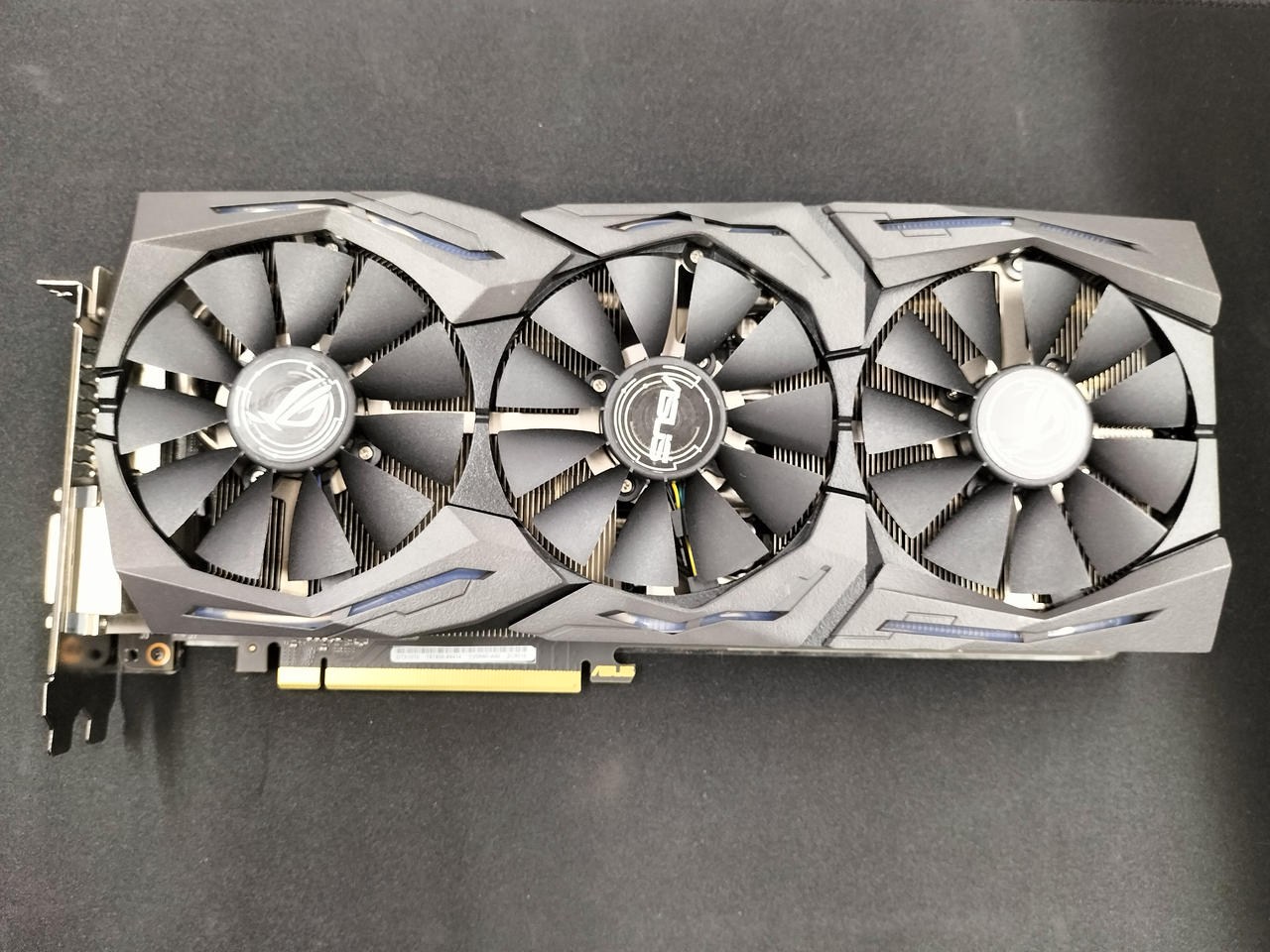 ASUS グラフィックボード DDR4 FURY Kingston FURY™ DDR4 RGBメモリ – 8GB～128GB 2666MT/s～3733MT