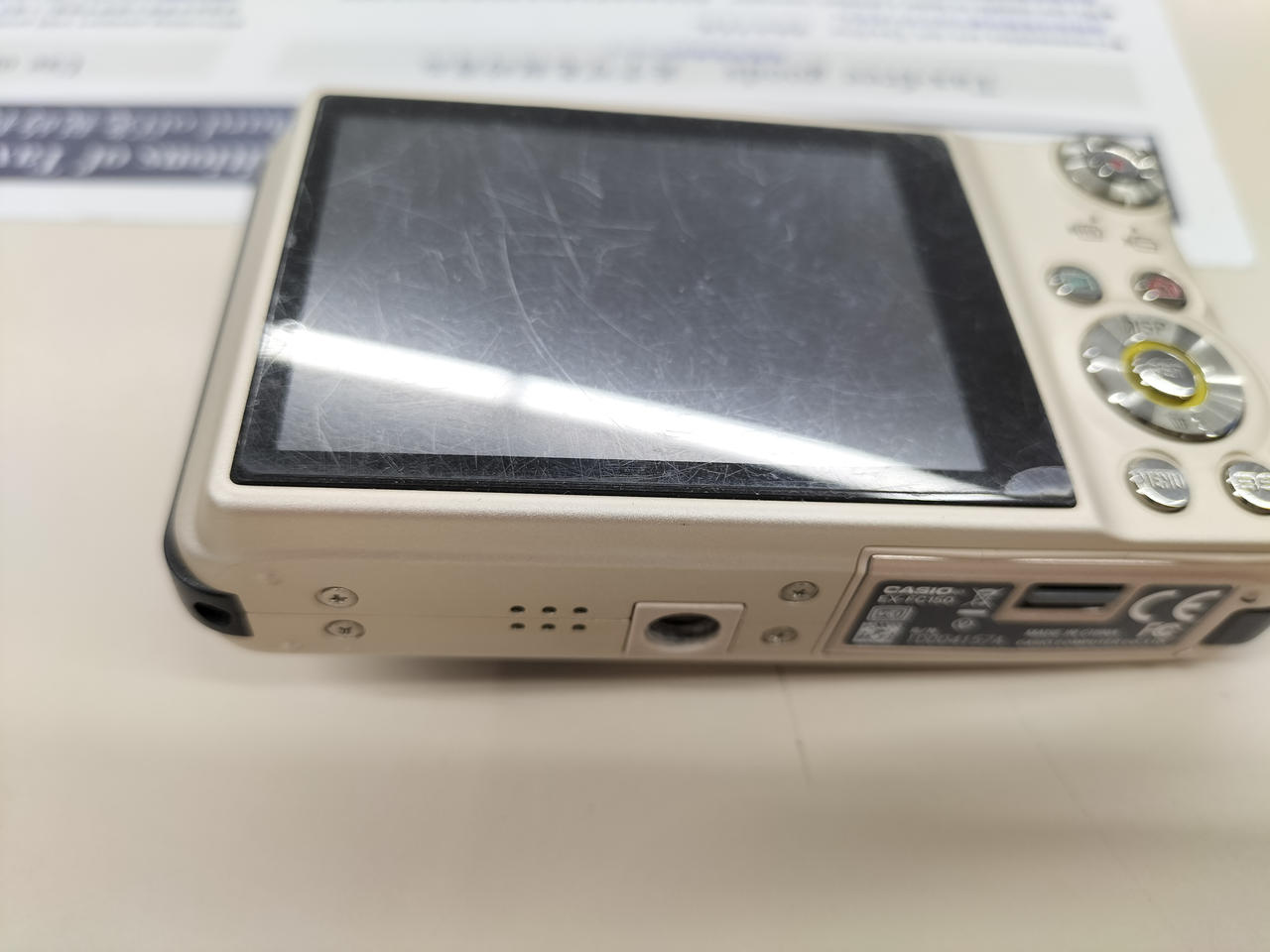 液晶フィルムキズ多いです