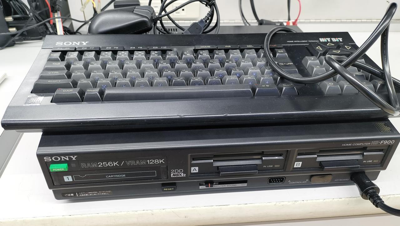 SONY MSX2 HB-F1XDmk2 通電確認済 ジャンク品 SONY MSX2 HB-F1XDmk2 通電確認済 ジャンク品