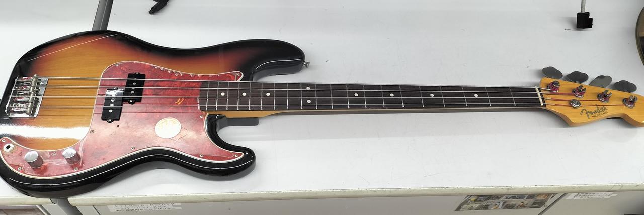 FENDER JAPAN 型番：PB62-70US 3TS エレキベースプレシジョンベースタイプ