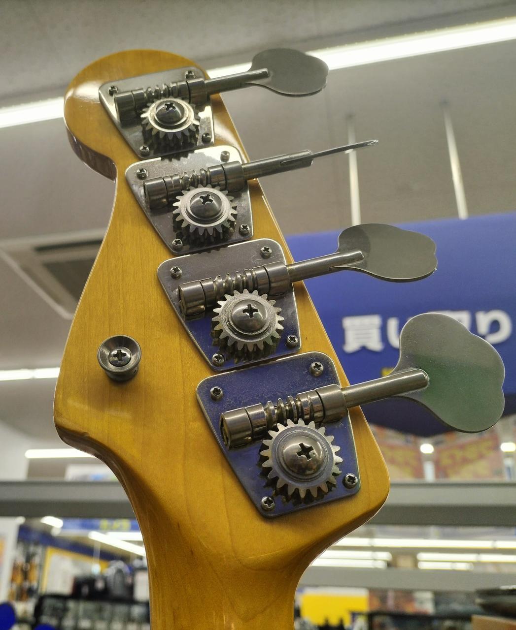 FENDER JAPAN 型番：PB62-70US 3TS エレキベース