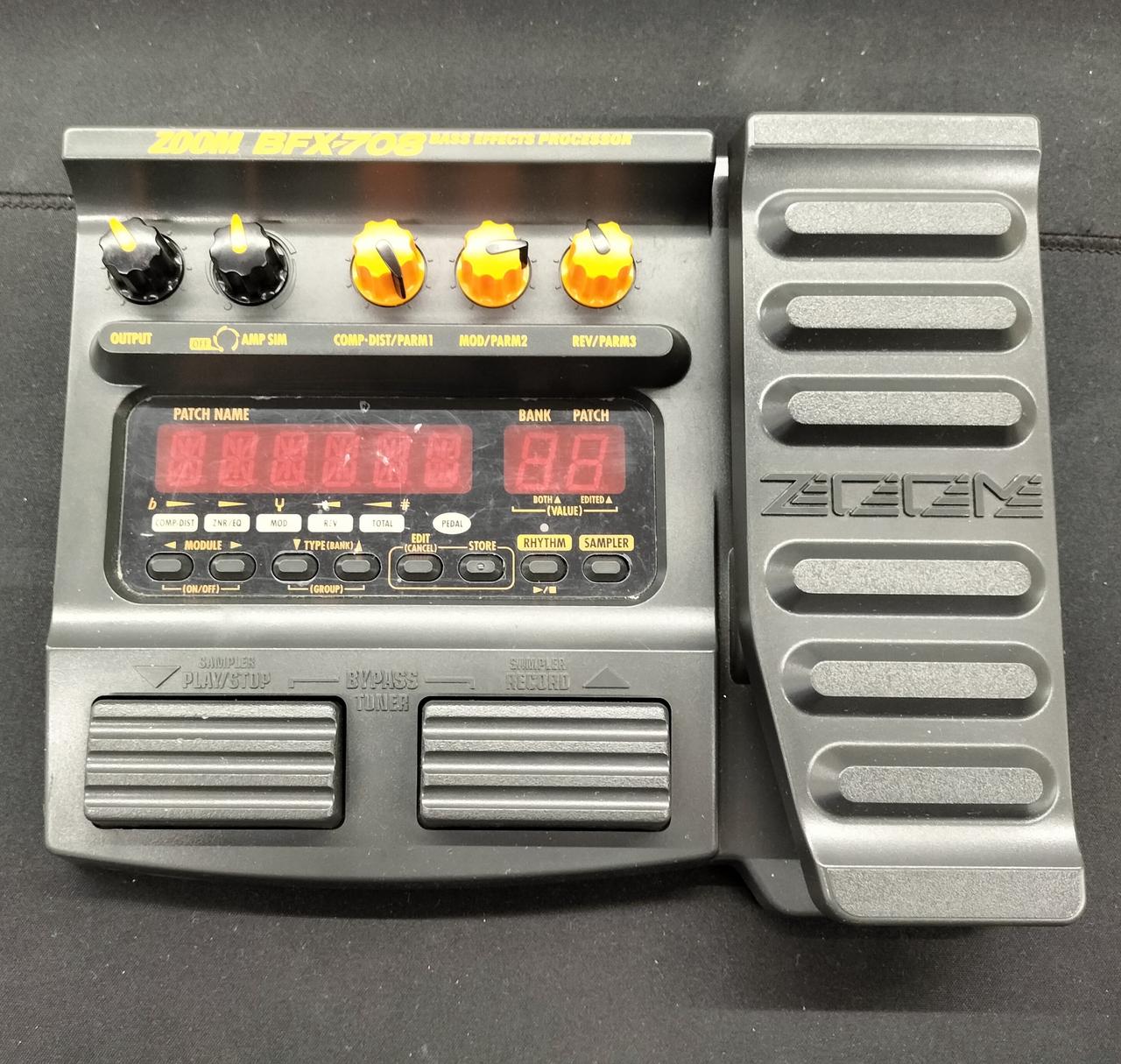 zoomマルチエフェクター G3 Guitar Effects & Amp Simulator Pedal | Zoom