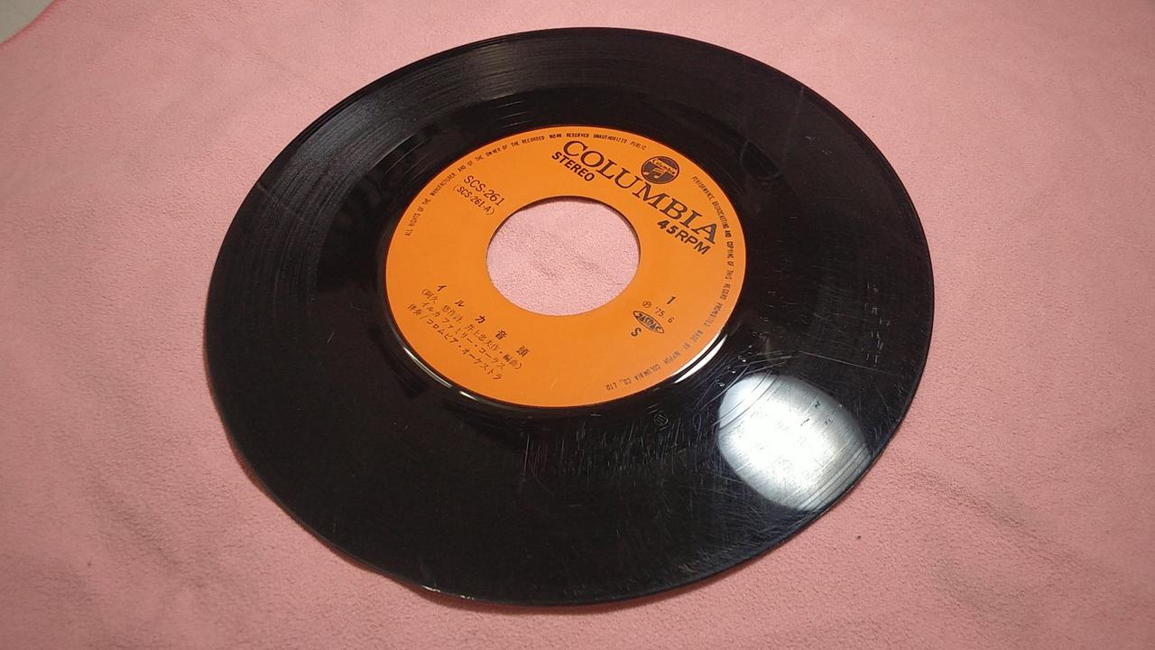 全体的に傷が多いです