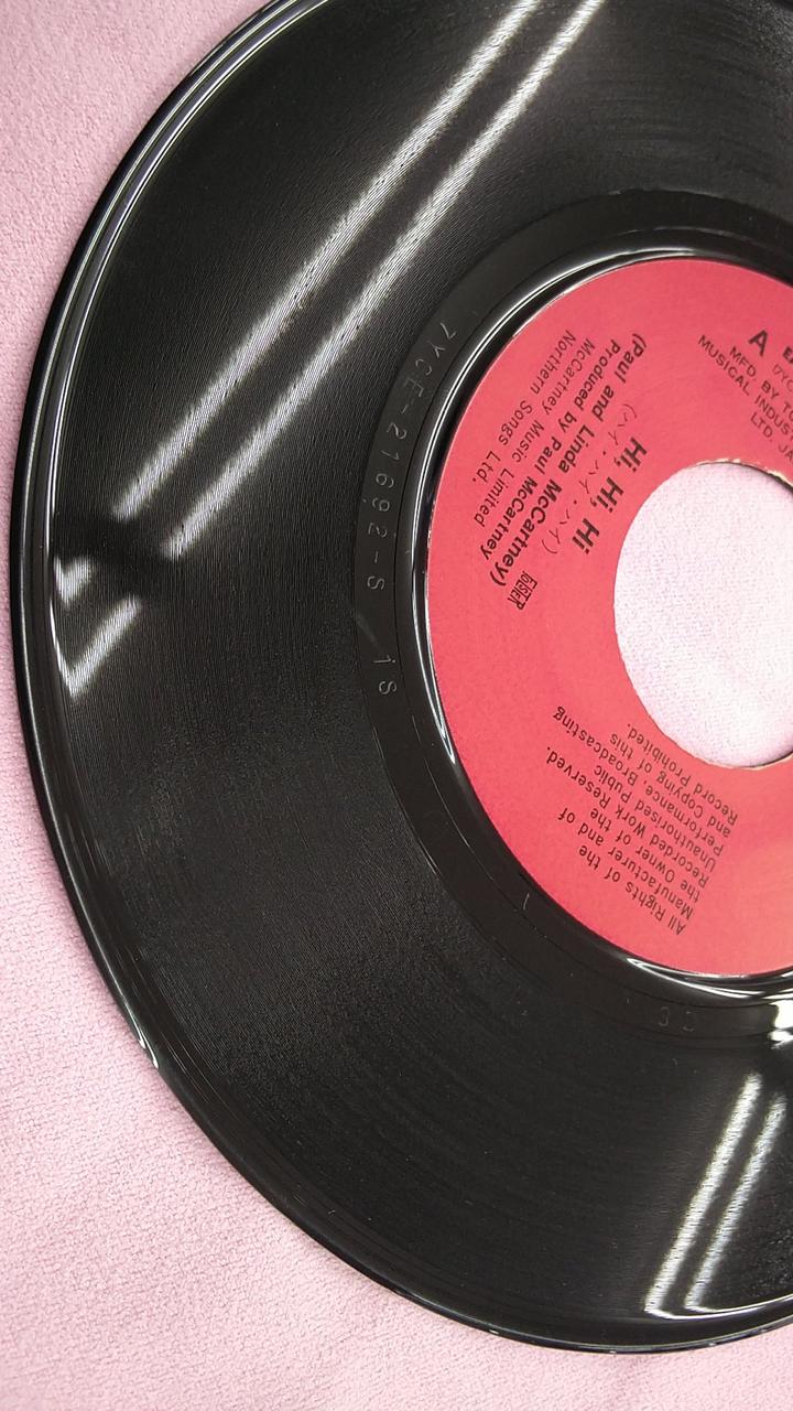 A面、擦ったような傷が有ります