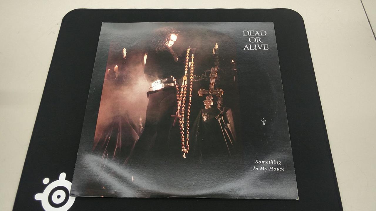 ジャケット、シミや汚れあります