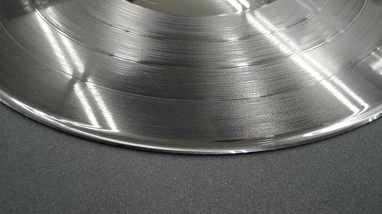 5cm程の擦り傷があります