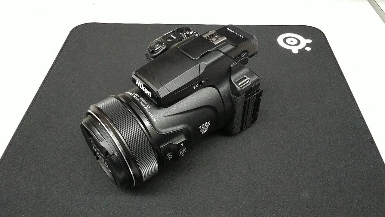 週末限定超値下げ【クラシックデジカメ】Nikon D200＋もろもろ付属品 Amazon | Nikon デジタル一眼レフカメラ D200 ボディ本体