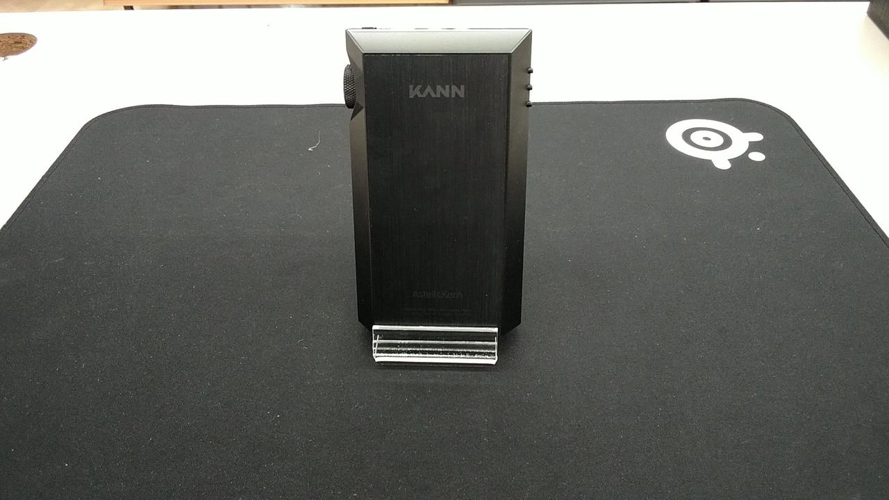 ポータブルプレーヤー Astell&Kern Kann AK「KANN ALPHA」に“都会的な青”の限定モデル - AV Watch