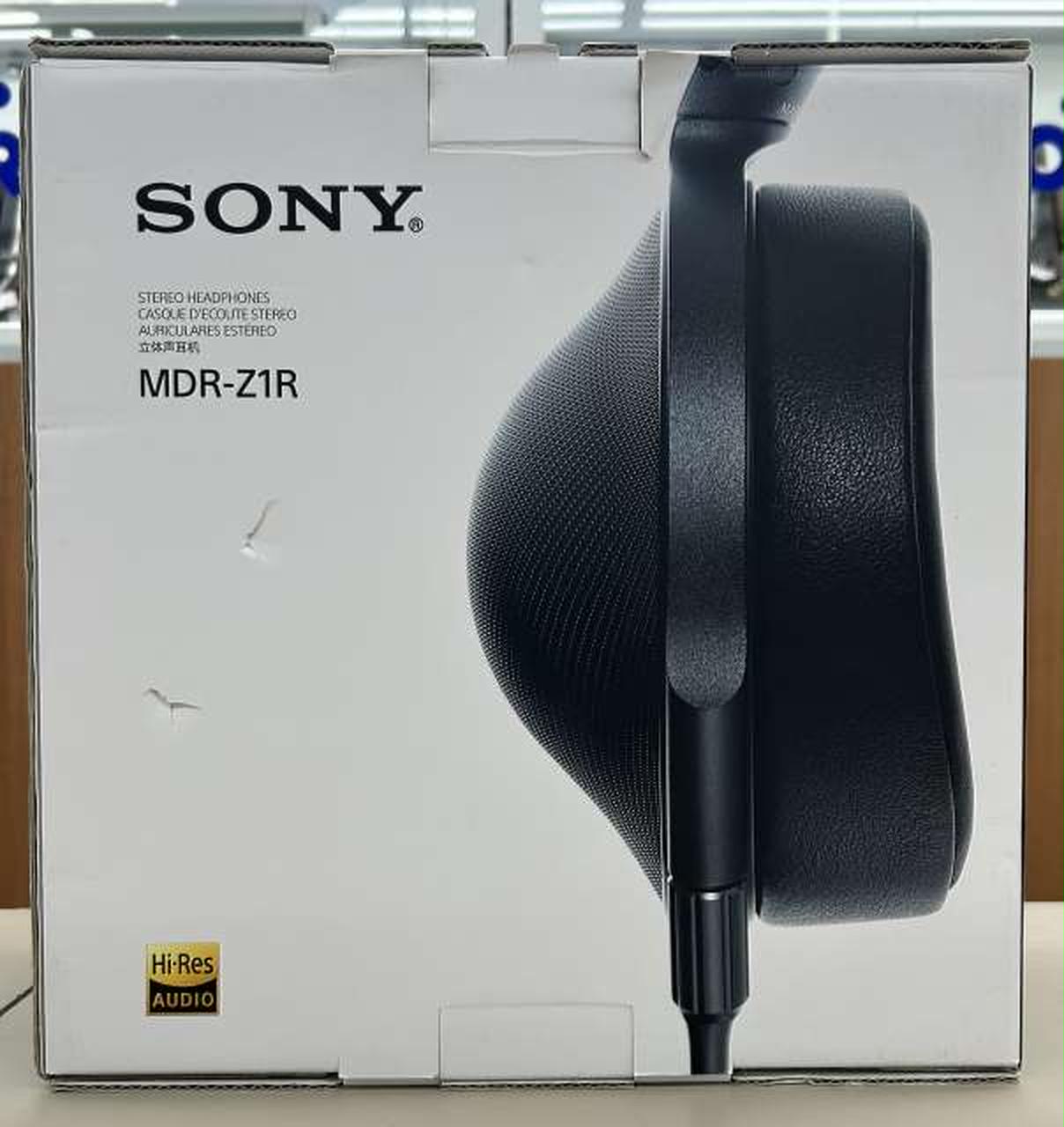 最終価格　30日まで SONY MDR-Z1R おまけつき Amazon.com: Sony MDR-Z1R Hi-Red Stereo Signature Series