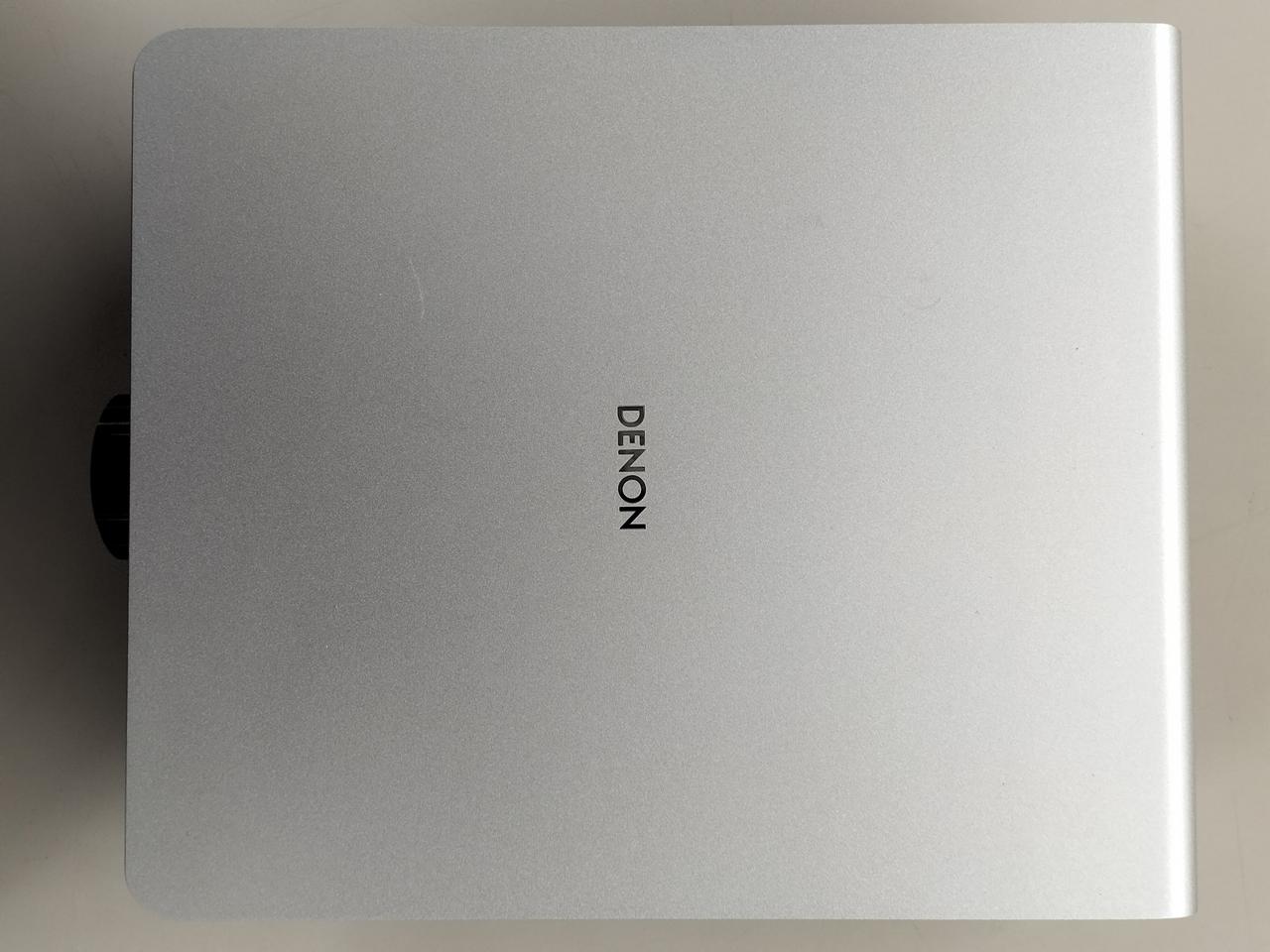 写真に写りづらい薄いヨゴレあり