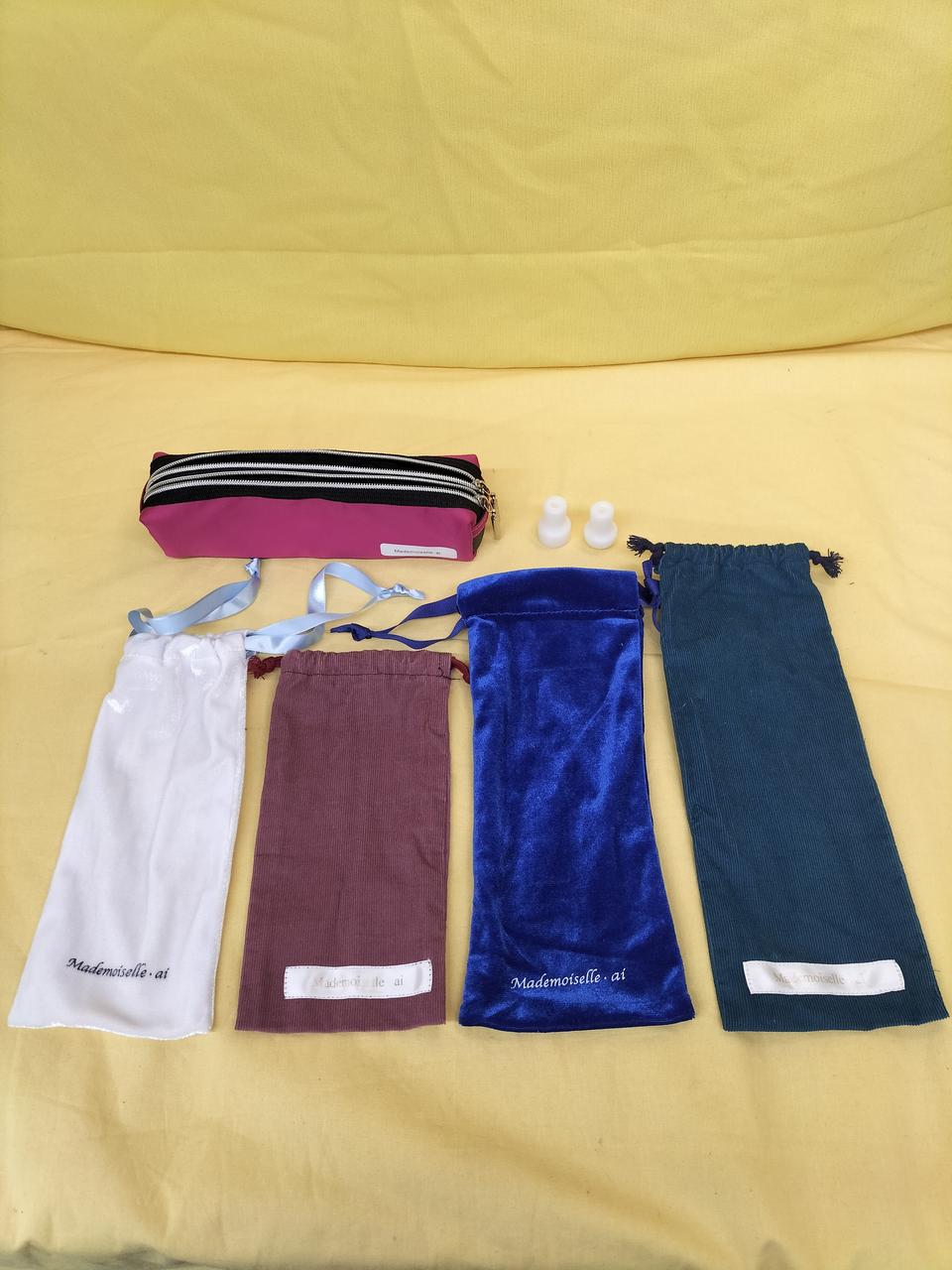 付属のソフトケース