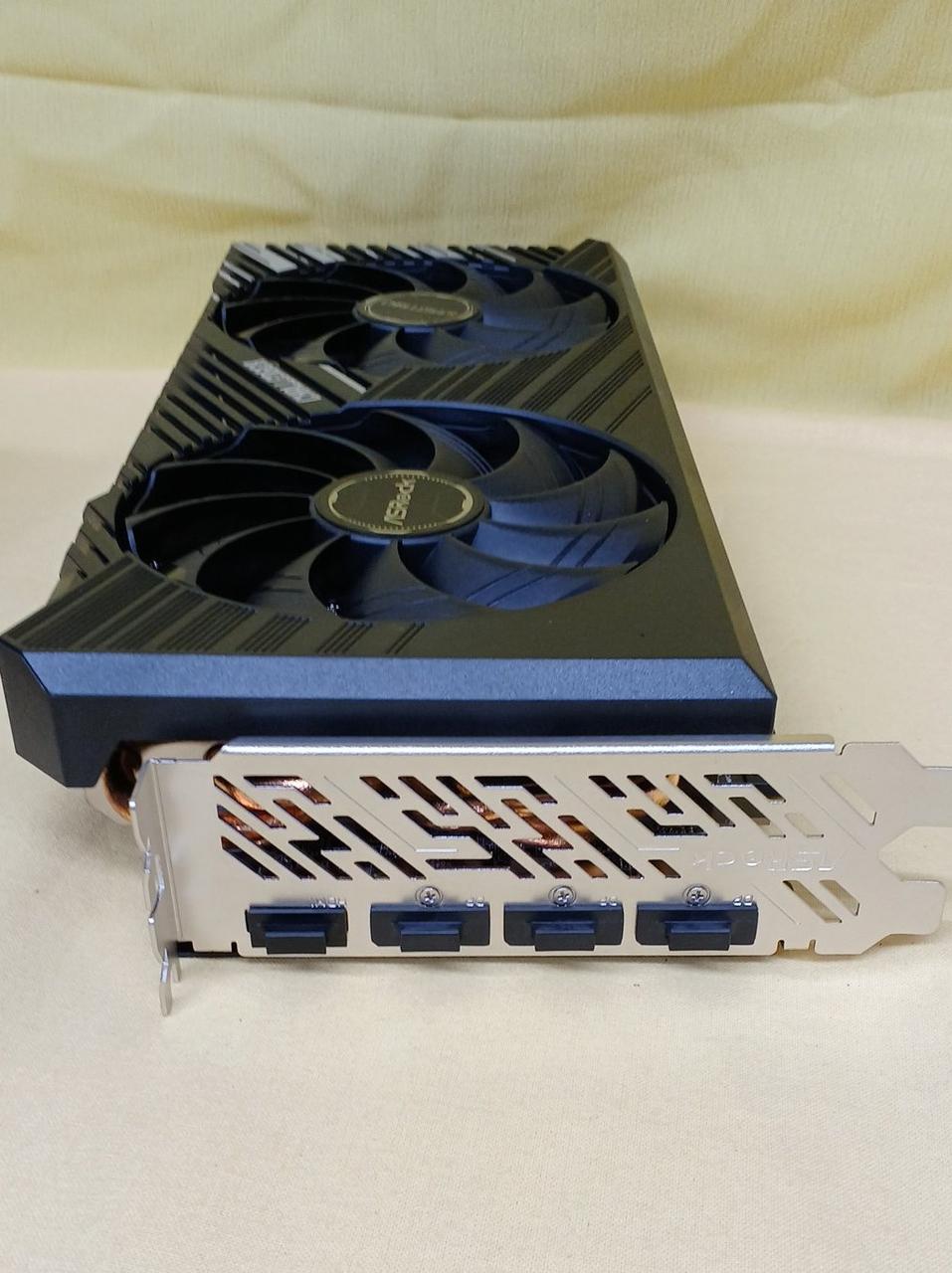 ASRock TRICHI グラフィックボード ASRock TRICHI グラフィックボード