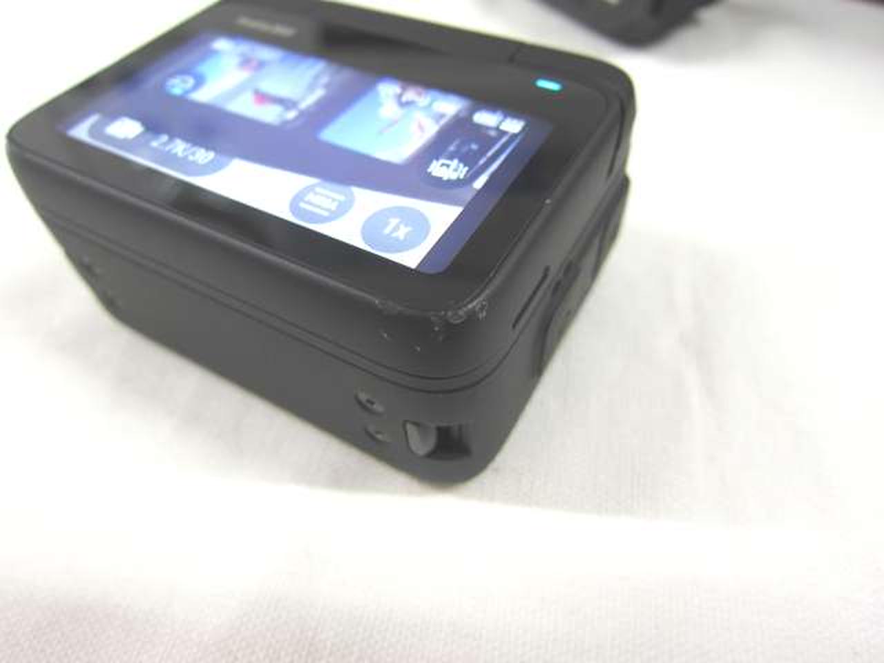 画面右下に打痕あり