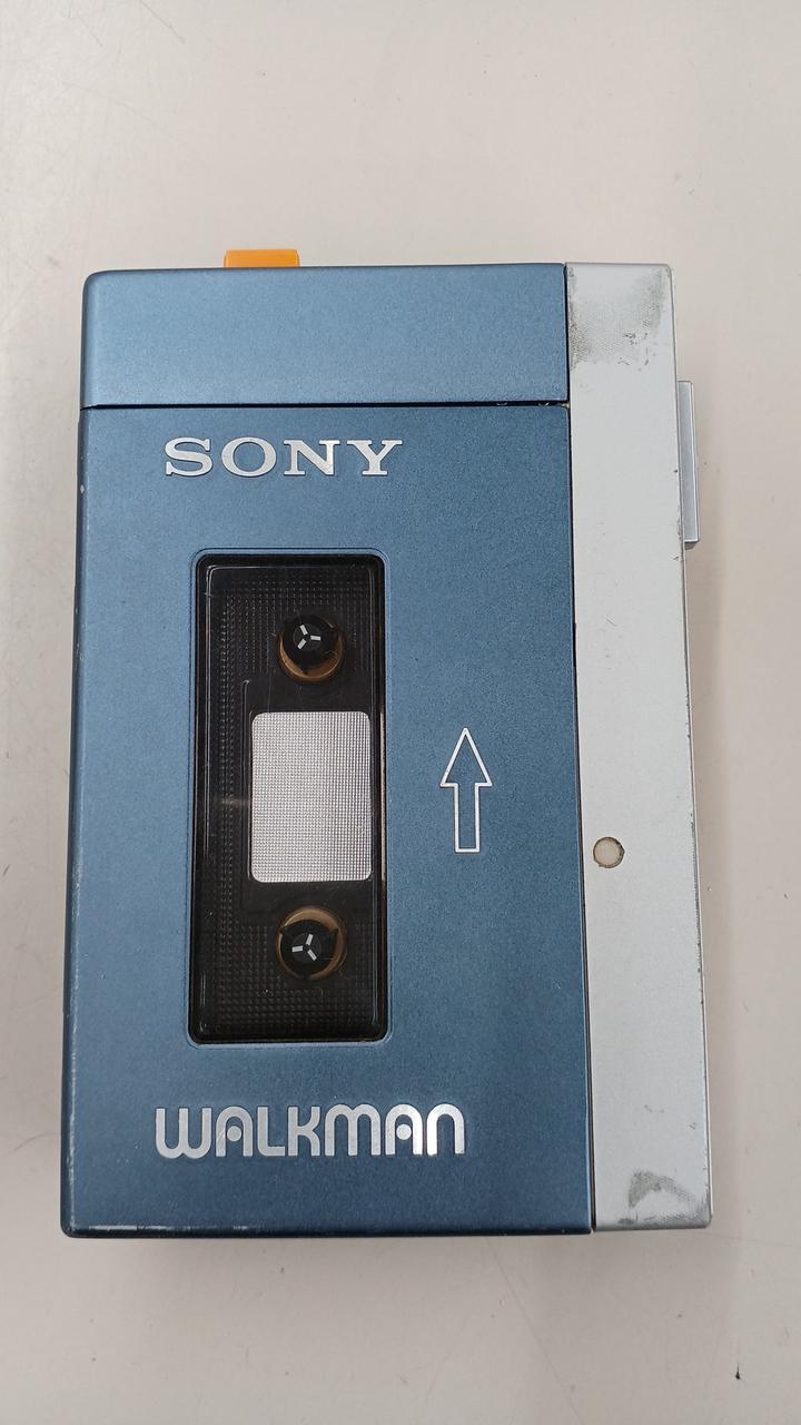 ビンテージ品、マニアの方如何ですか？初代ソニーウォークマンと稀少FMウォークマン ビンテージ品、マニアの方如何ですか？初代ソニーウォークマンと