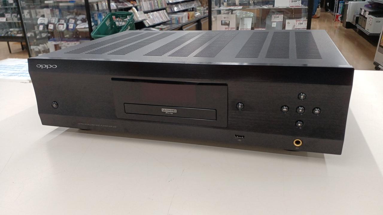 極上美品 OPPO UDP-205 4K UHD プレーヤー 元箱付きオッポ Aランク】オッポ OPPO UDP-205 BDプレーヤー【元箱】@50515