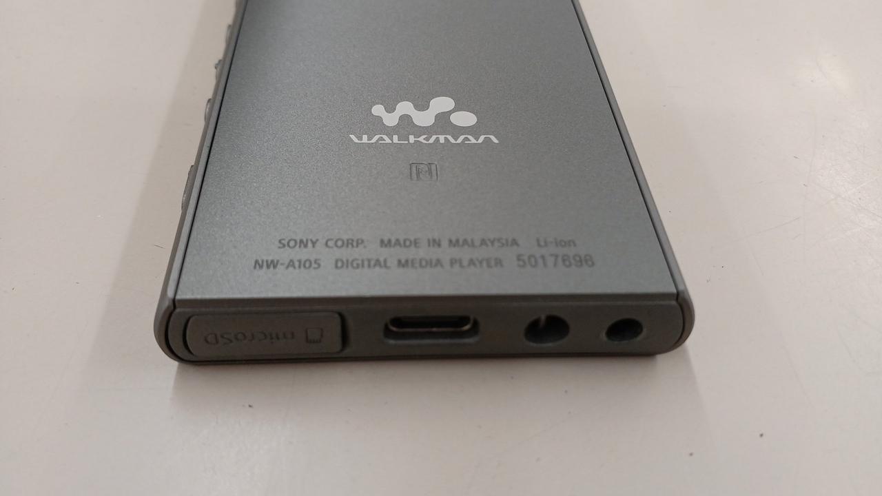 (美品中古箱無)SONY WALKMAN NW-A105 64GBSDカード付き 美品中古箱無)SONY WALKMAN NW-A105 64GBSDカード付き