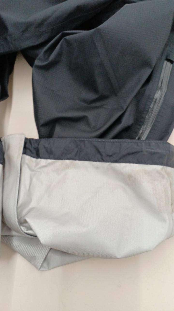 裏側　シミあり