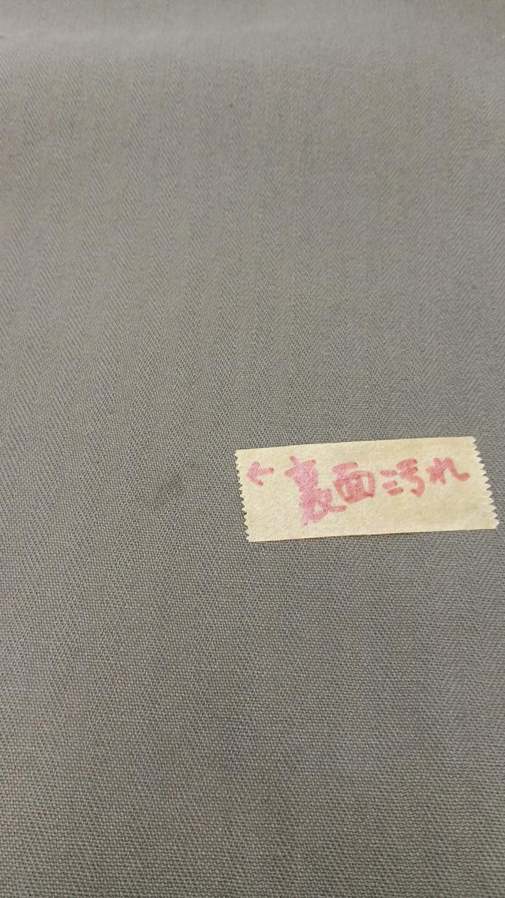 裏面のみ汚れ（表には移ってません）