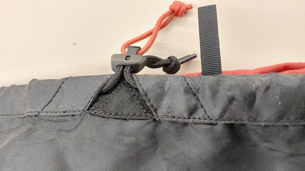 開口部ベタつきあり