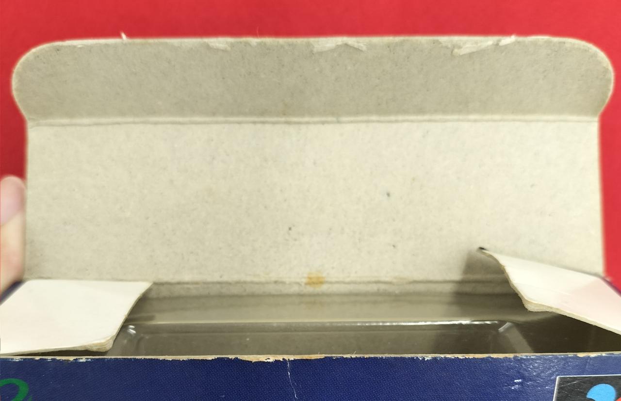 汚れ、剥がれ有ります