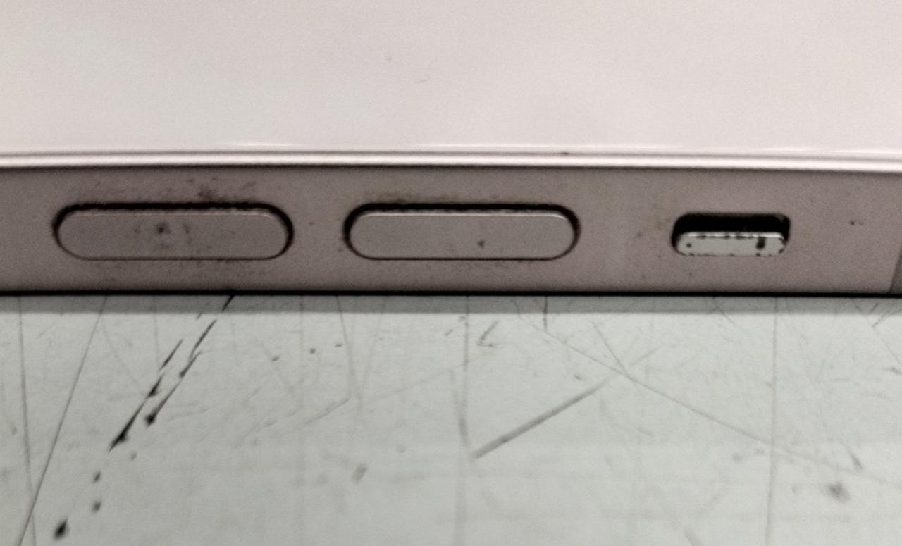 キズ、汚れあり