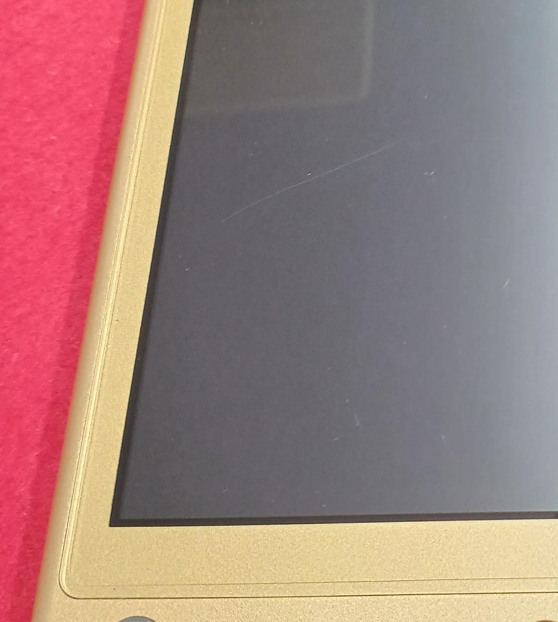 画面キズあります。