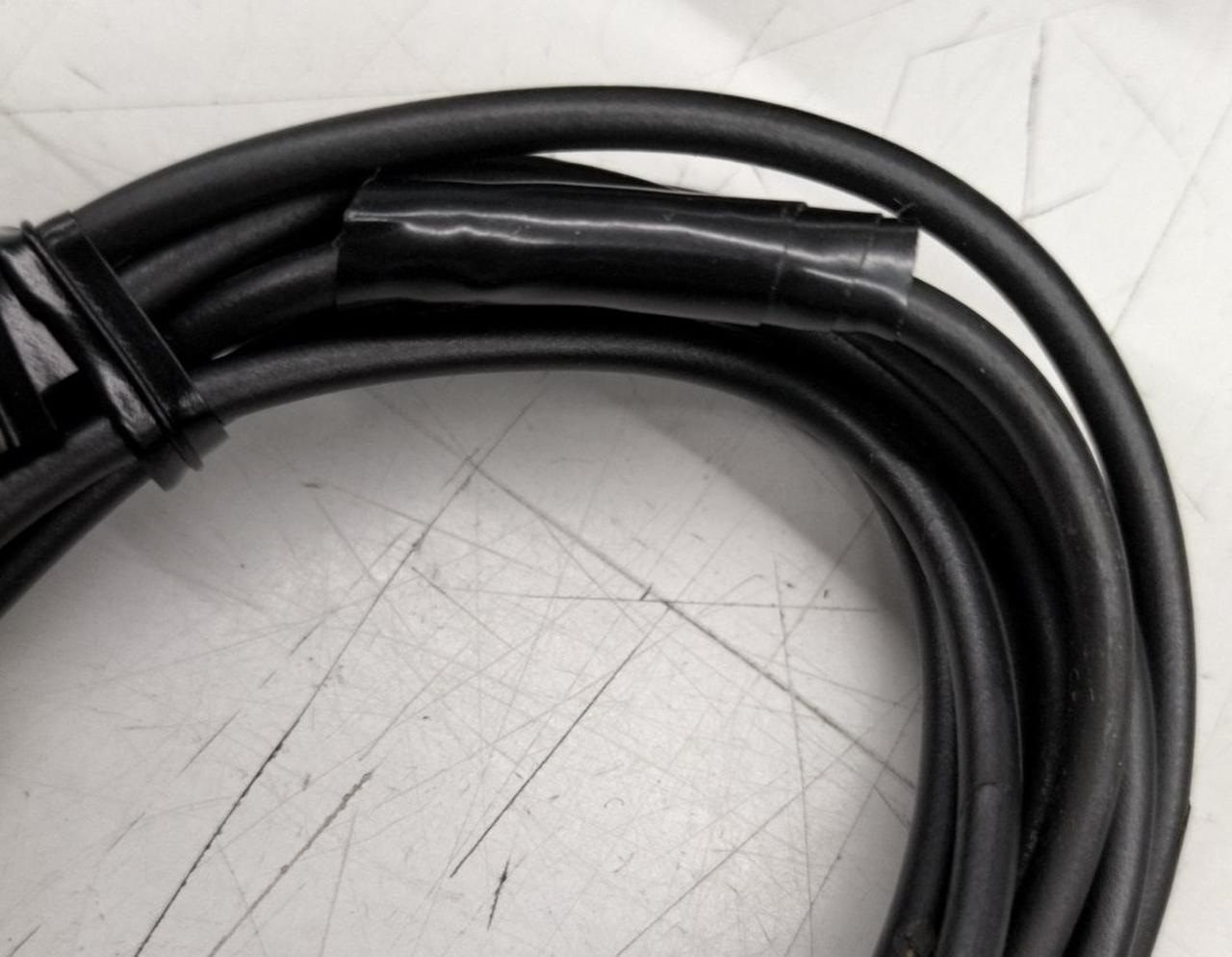 被膜破れ、補修あり