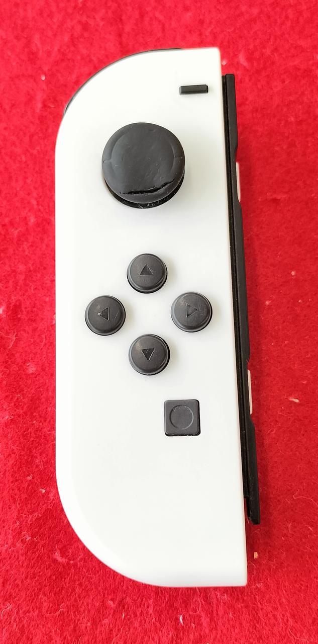 スティックゴム破れあります。