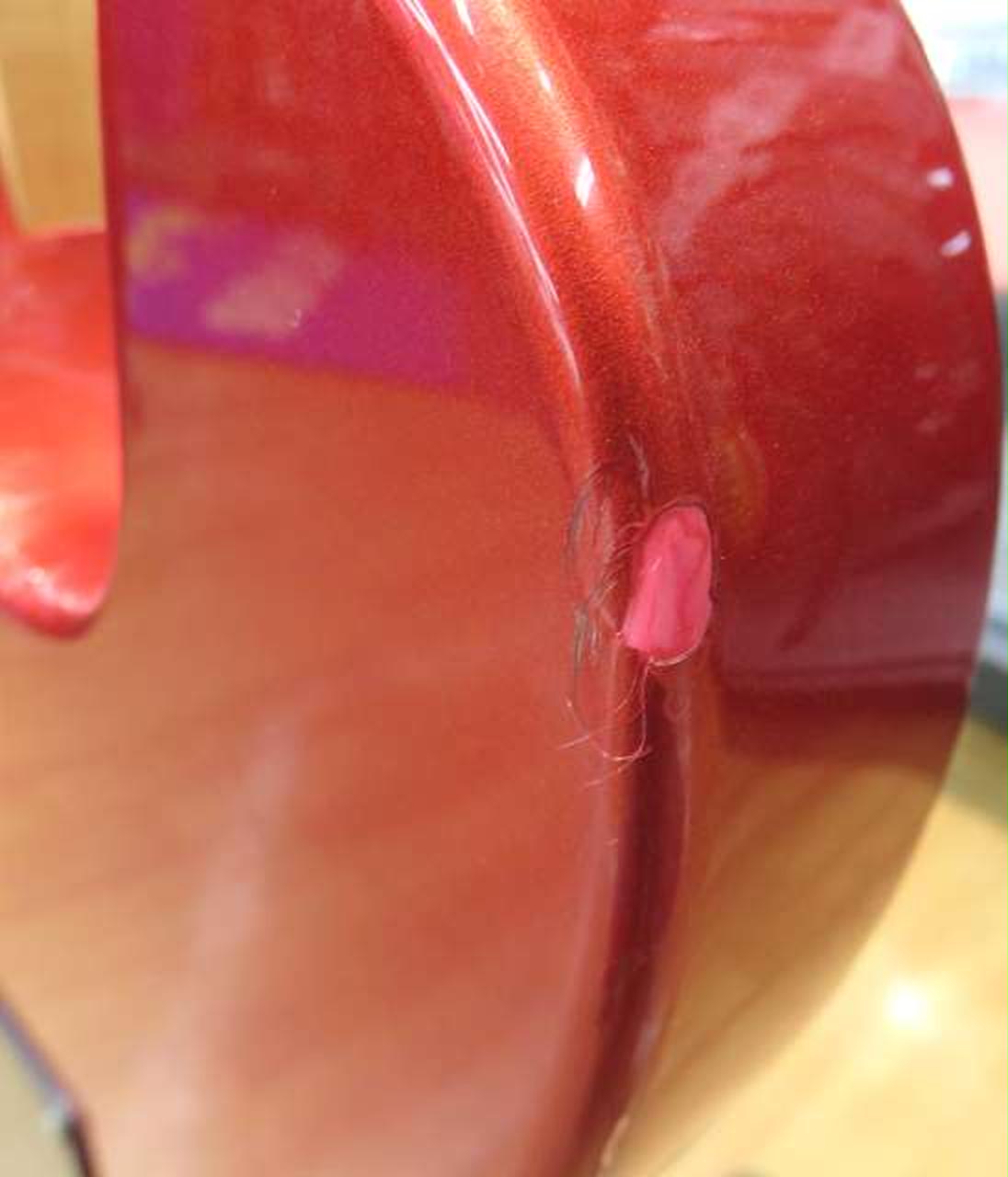 ボディバックに打痕、ペイント.