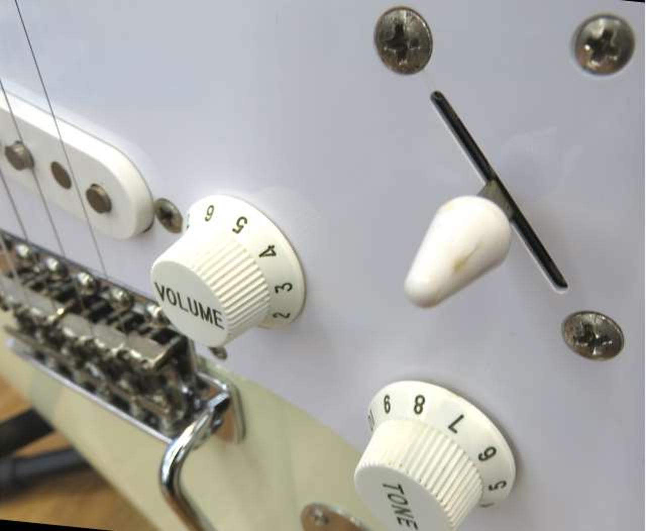 セレクターツマミ変色.