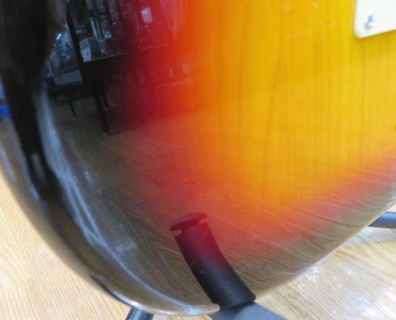 写真に写しきれない擦りキズあり.