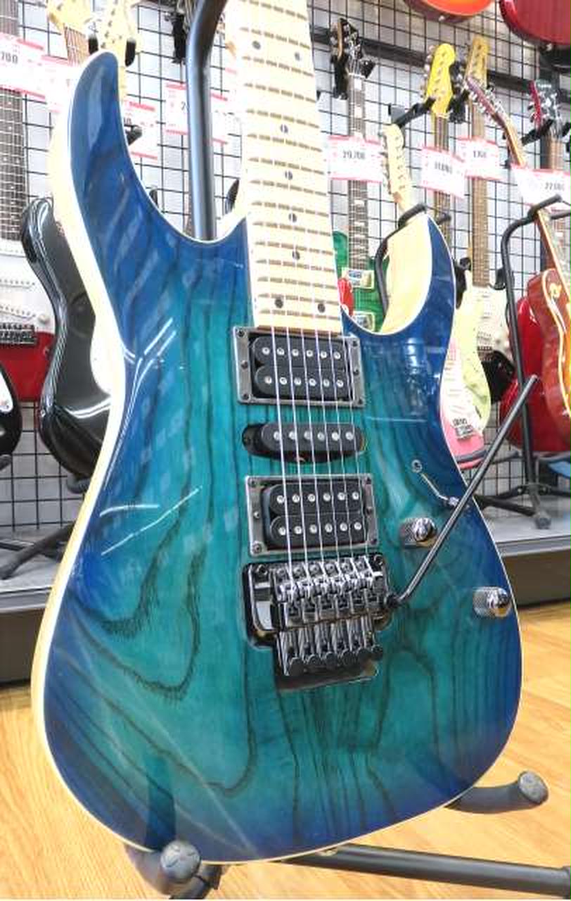 ibanez アイバニーズ マンドリン M510DVS 海外インポート ケース付 M510 | MANDOLINS | ACOUSTIC GUITARS | PRODUCTS | Ibanez guitars