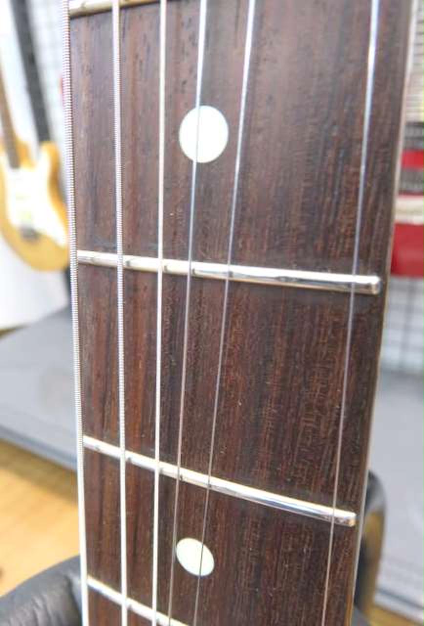 フレットプレーン弦側磨耗.