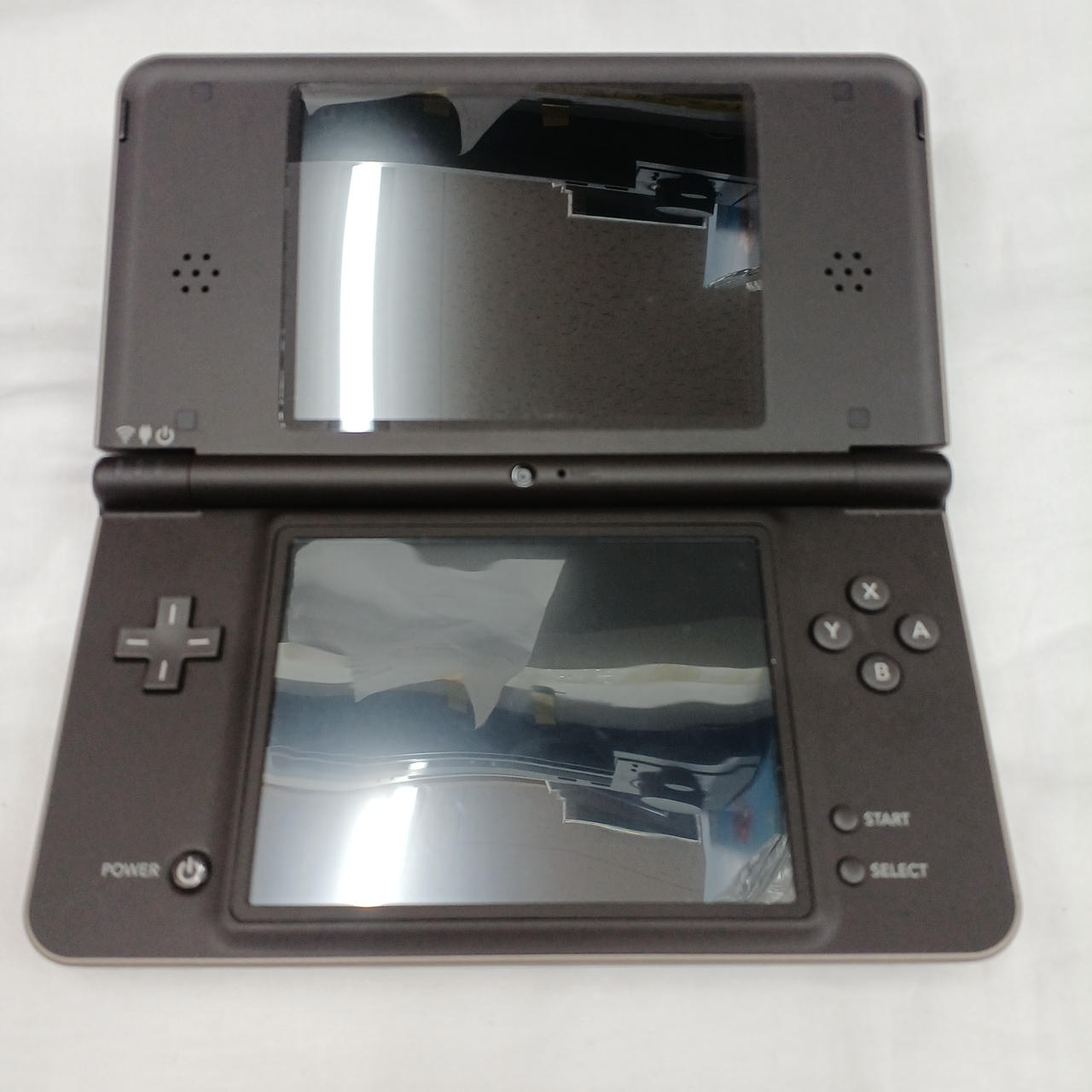 ニンテンドーDSI LL