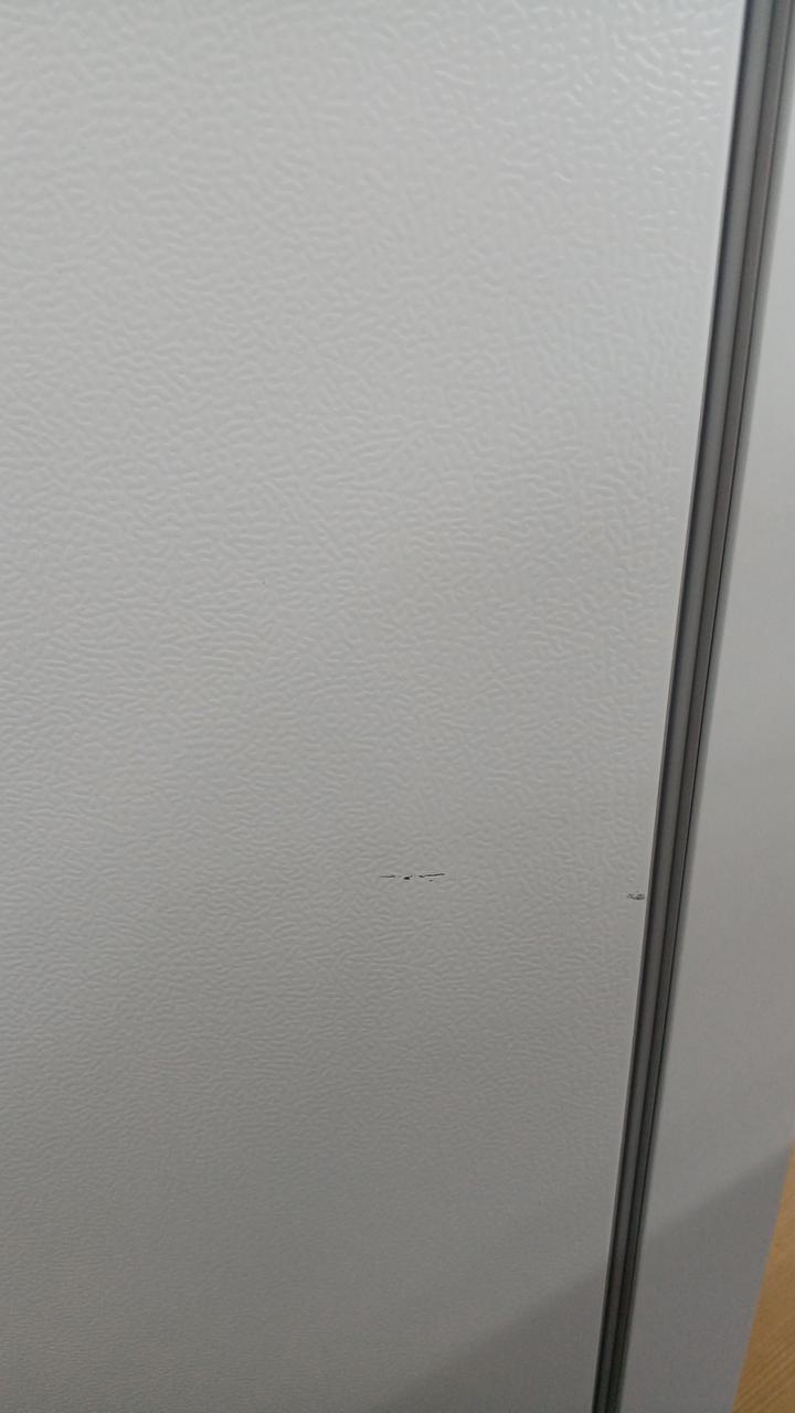 左側面キズ、小へこみあり