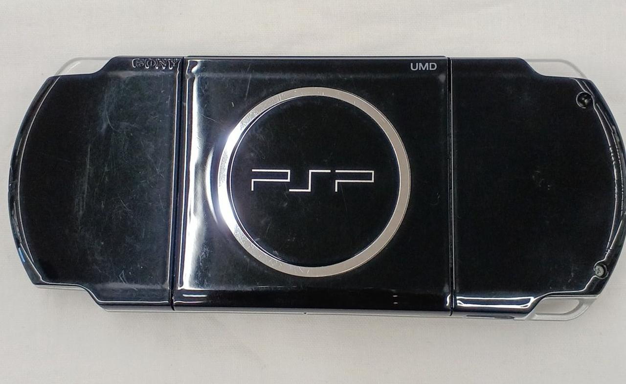 PSP 本体 PSP-3000本体 UMDソフト3点