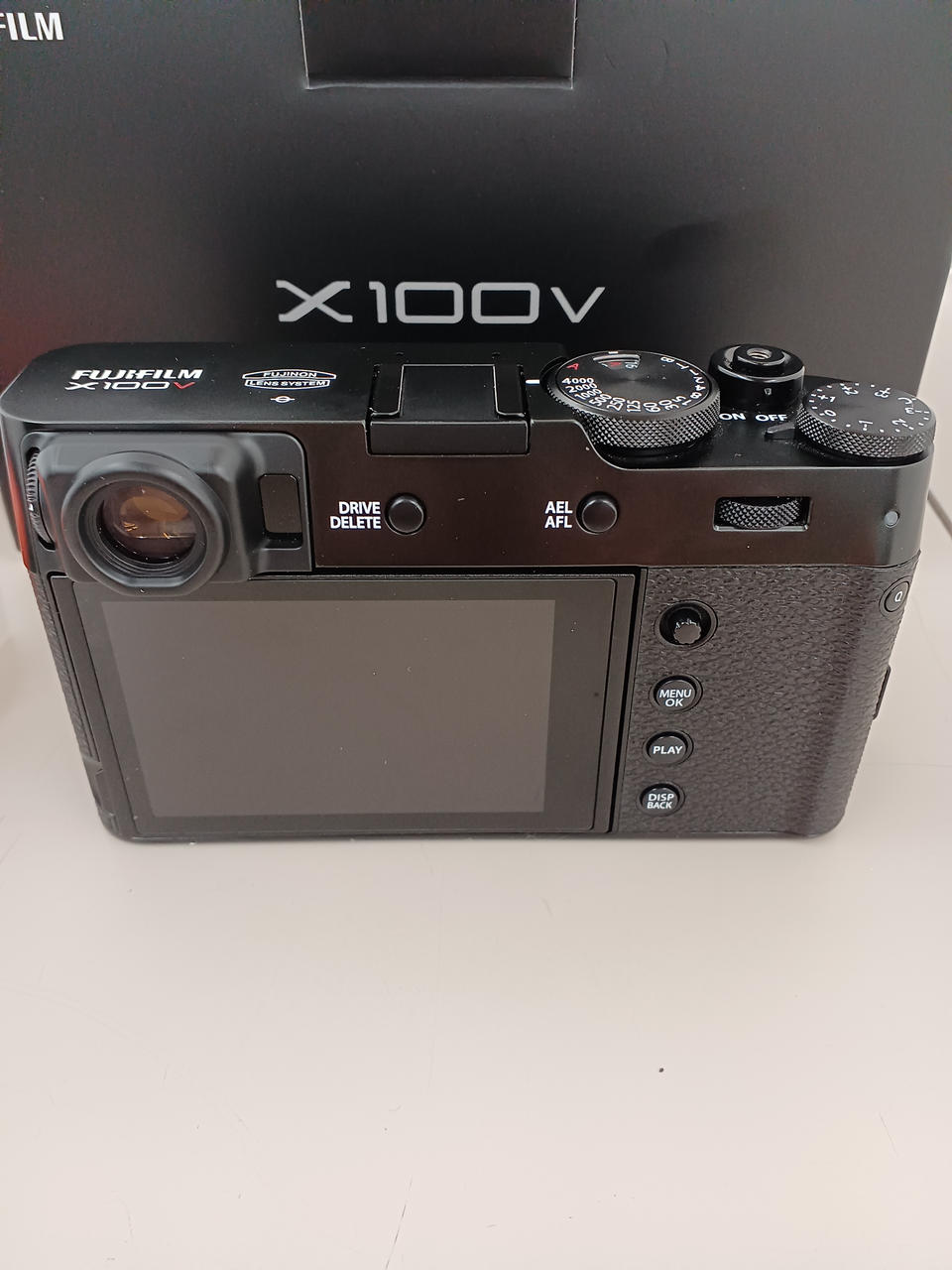 富士フイルム - FUJIFILM X100V  極美品 Amazon.co.jp: FUJIFILM Digital Camera X100V Black X100V-B