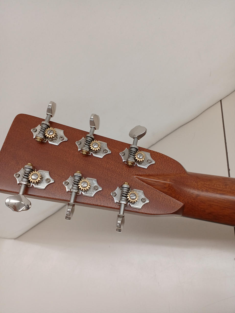 美品☆SyairiYF-05/MH マホガニー単板　新品弦、ケース、チューナー付 美品☆SyairiYF-05/MH マホガニー単板 新品弦、ケース